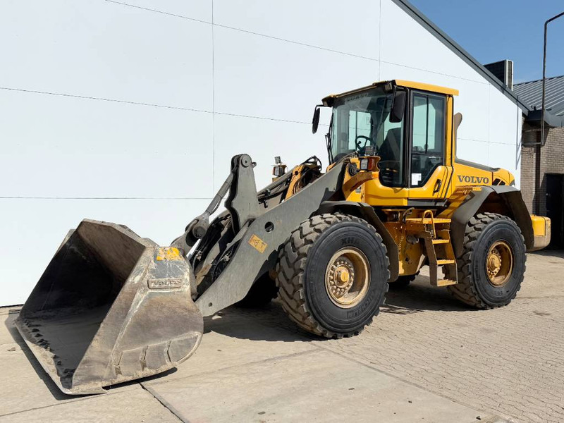 Volvo L90F - German Machine / 3rd Function / Auto Lube - Riteņu iekrāvējs: foto 2 Volvo L90F - German Machine / 3rd Function / Auto Lube - Riteņu iekrāvējs: foto 2