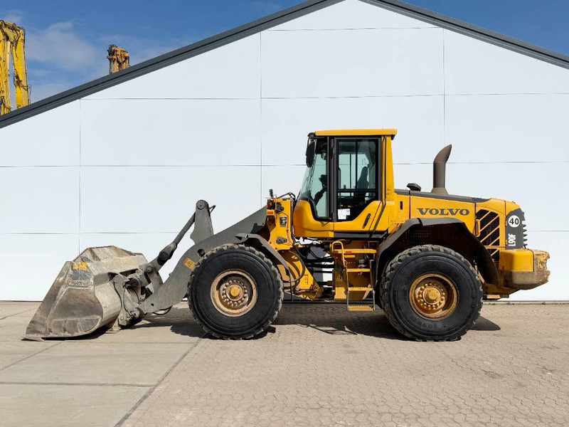 Volvo L90F - German Machine / 3rd Function / Auto Lube - Riteņu iekrāvējs: foto 1 Volvo L90F - German Machine / 3rd Function / Auto Lube - Riteņu iekrāvējs: foto 1