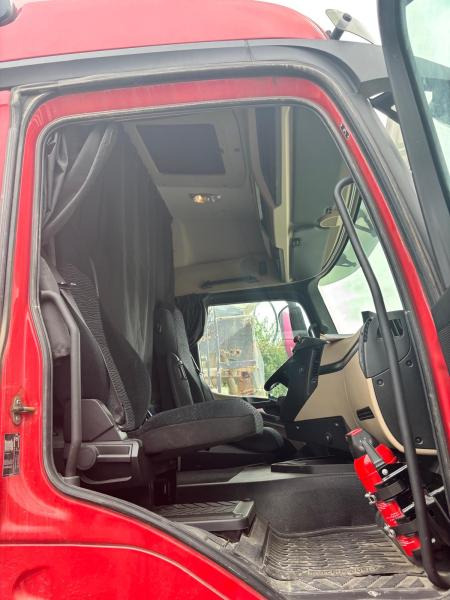 Mercedes Arocs 1846 - Kravas automašīna pašizgāzējs: foto 4 Mercedes Arocs 1846 - Kravas automašīna pašizgāzējs: foto 4