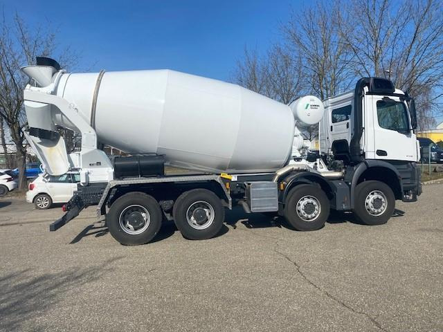 Mercedes Arocs 4145 - Betonvedējs: foto 4 Mercedes Arocs 4145 - Betonvedējs: foto 4