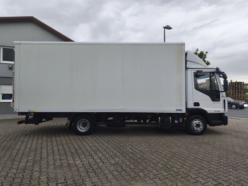 Iveco Eurocargo 75-190 - Kravas automašīna ar slēgto virsbūvi: foto 4 Iveco Eurocargo 75-190 - Kravas automašīna ar slēgto virsbūvi: foto 4