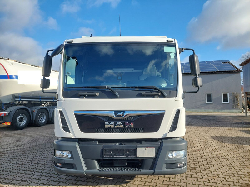 MAN TGL 8.190 L gFH Koffer LBW AHK (25) TÜV NEU - Kravas automašīna ar slēgto virsbūvi: foto 3 MAN TGL 8.190 L gFH Koffer LBW AHK (25) TÜV NEU - Kravas automašīna ar slēgto virsbūvi: foto 3