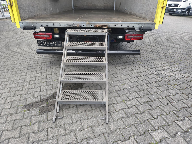 Kravas automašīna ar slēgto virsbūvi MAN TGL 8.220 Möbelkoffer Treppe (20): foto 10