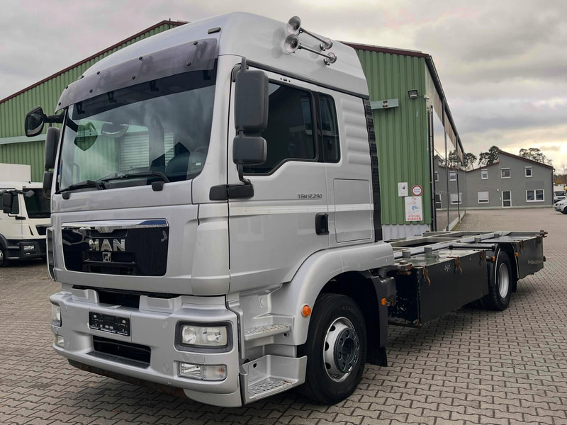 MAN TGM 12.290 BDF 4x2 Euro 5 - Šasija kravas automašīna: foto 1 MAN TGM 12.290 BDF 4x2 Euro 5 - Šasija kravas automašīna: foto 1