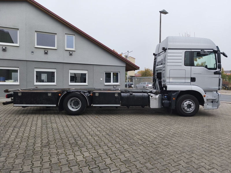 MAN TGM 12.290 BDF Euro 6 4x2 AHK (36) - Šasija kravas automašīna: foto 4 MAN TGM 12.290 BDF Euro 6 4x2 AHK (36) - Šasija kravas automašīna: foto 4