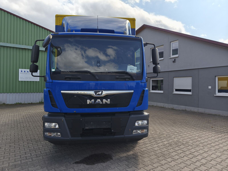 MAN TGM 15.250 - Kravas automašīna ar slēgto virsbūvi: foto 3 MAN TGM 15.250 - Kravas automašīna ar slēgto virsbūvi: foto 3