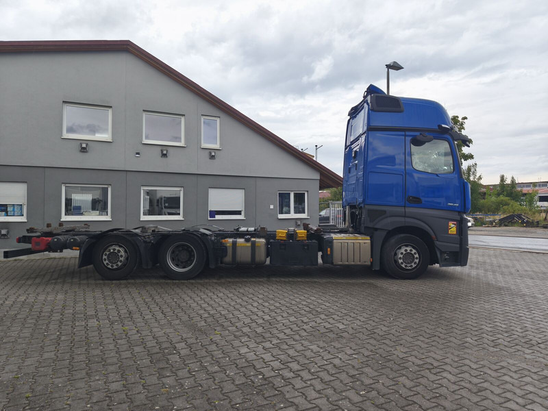 Mercedes-Benz Actros 2545 BDF - Konteineru vedējs/ Kravas automašīna ar noņemamā virsbūve: foto 4 Mercedes-Benz Actros 2545 BDF - Konteineru vedējs/ Kravas automašīna ar noņemamā virsbūve: foto 4