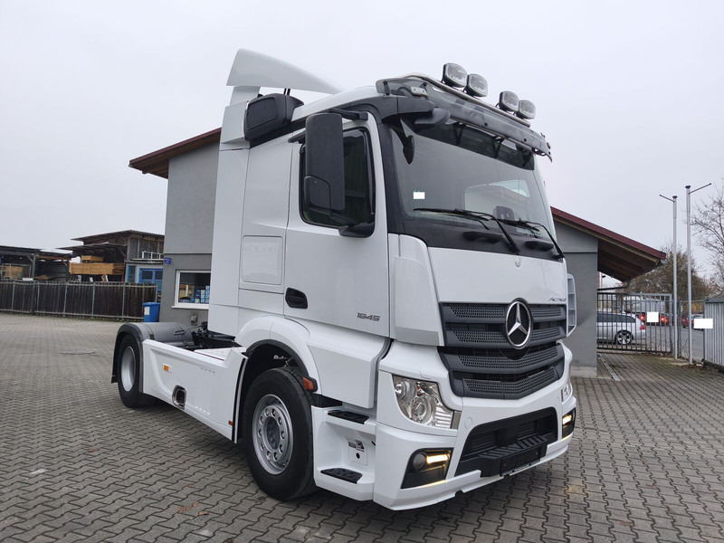 Mercedes-Benz Actros 1845 Sattelzugmaschine Euro 6 4x2 - Vilcējs: foto 1 Mercedes-Benz Actros 1845 Sattelzugmaschine Euro 6 4x2 - Vilcējs: foto 1