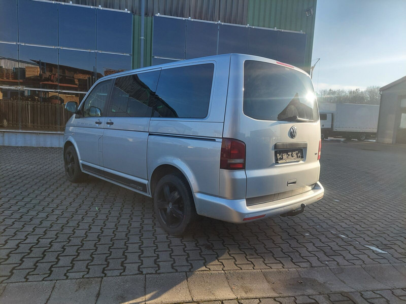 Volkswagen Transporter Multivan AHK Doppelklima Tisch Leder 7-Sitzer - Mikroautobuss, Pasažieru furgons: foto 5 Volkswagen Transporter Multivan AHK Doppelklima Tisch Leder 7-Sitzer - Mikroautobuss, Pasažieru furgons: foto 5