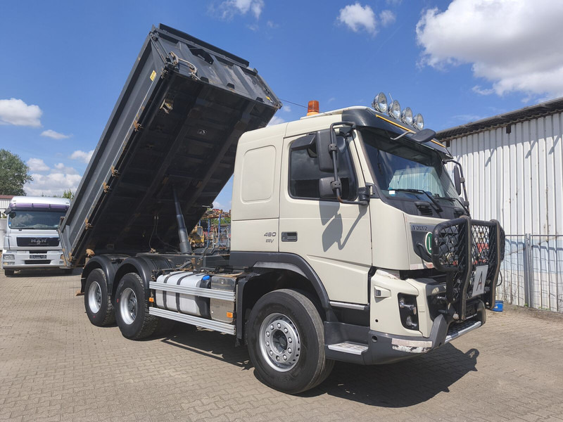 Volvo FMX 460 Meiller Dreiseitenkipper Bordmatik EEV 6x4 AHK (1) - Kravas automašīna pašizgāzējs: foto 4 Volvo FMX 460 Meiller Dreiseitenkipper Bordmatik EEV 6x4 AHK (1) - Kravas automašīna pašizgāzējs: foto 4