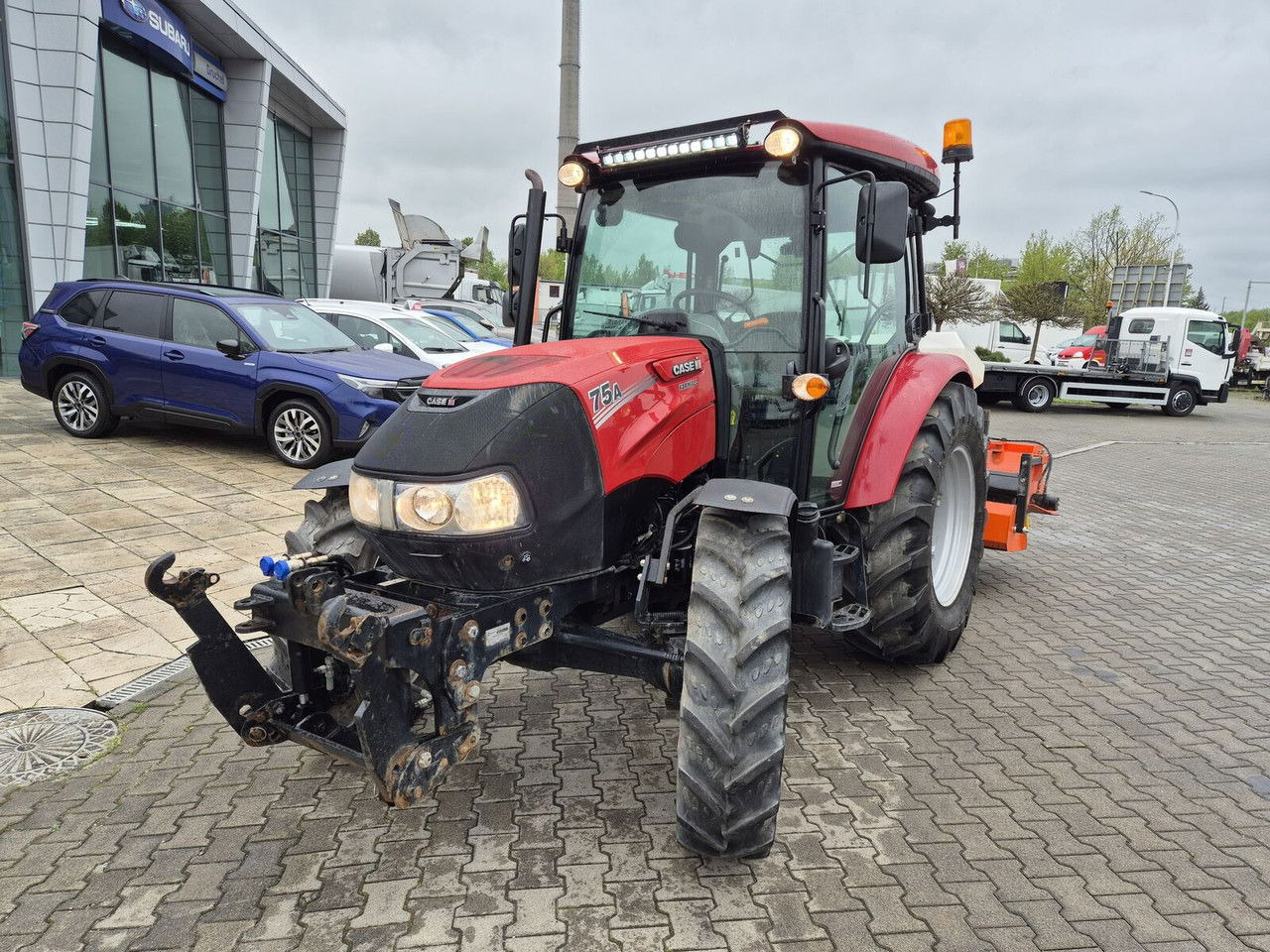 Case IH Farmall 75 / 2022 / Only 1853 MTH / Sweeper + Plow Extra / 1 OWN - Traktors: foto 2 Case IH Farmall 75 / 2022 / Only 1853 MTH / Sweeper + Plow Extra / 1 OWN - Traktors: foto 2