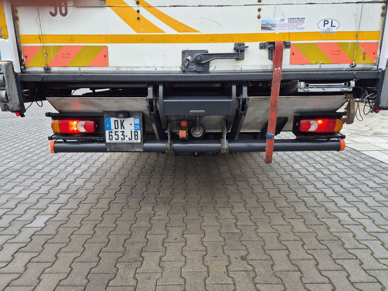 Kravas automašīna ar slēgto virsbūvi DAF LF 220 1 Owner / Serviced / Super Condition: foto 20