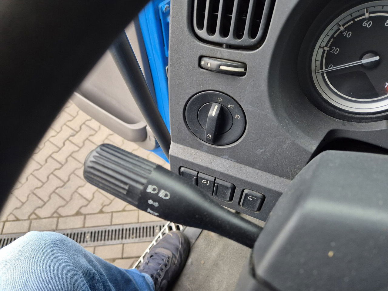 Kravas automašīna ar slēgto virsbūvi DAF LF 220 1 Owner / Serviced / Super Condition: foto 29
