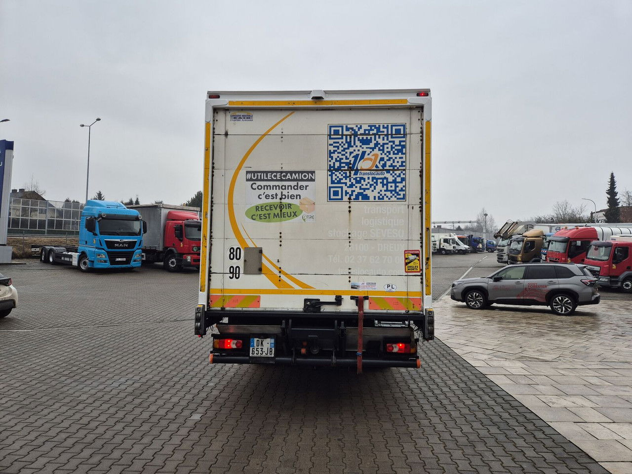 Kravas automašīna ar slēgto virsbūvi DAF LF 220: foto 11