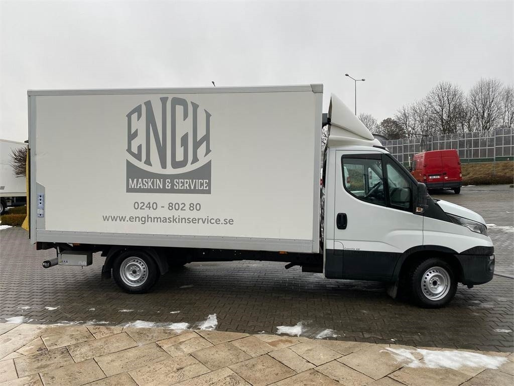 Iveco Daily 35S14 / 2X WEBASTO / NEW SERVICE / BAR LIFT - Kravas automašīna refrižerators: foto 5 Iveco Daily 35S14 / 2X WEBASTO / NEW SERVICE / BAR LIFT - Kravas automašīna refrižerators: foto 5