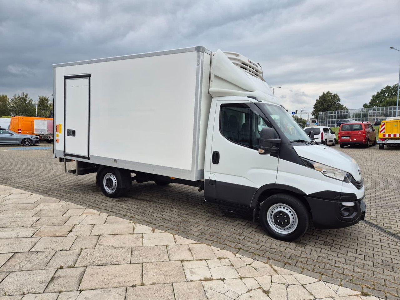 Iveco Daily 35S16 Hi-Matic / 1 Owner / Mitsubishi / Serviced - Komercauto refrižerators: foto 5 Iveco Daily 35S16 Hi-Matic / 1 Owner / Mitsubishi / Serviced - Komercauto refrižerators: foto 5