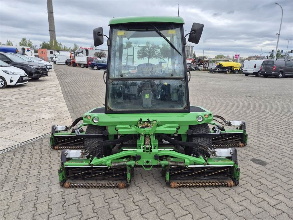 John Deere 1905 4WD / 2010 / SERVICED / CABIN! - Zāles pļāvējs: foto 3 John Deere 1905 4WD / 2010 / SERVICED / CABIN! - Zāles pļāvējs: foto 3