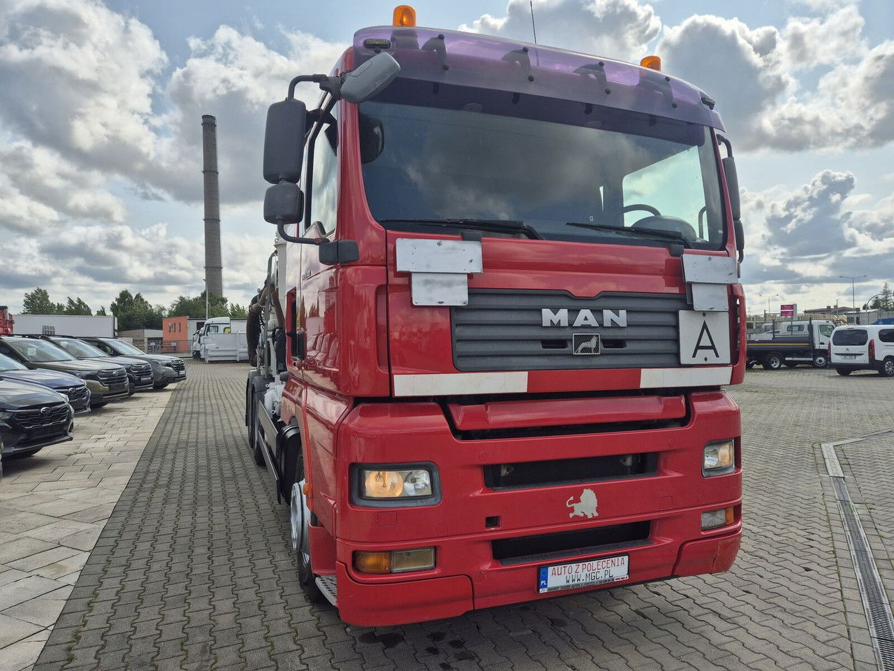 MAN TGA 26.400 ADR / Jurop / 6X4 / 12m3+1m3 / 1 Owner - Asenizācijas mašīna: foto 4 MAN TGA 26.400 ADR / Jurop / 6X4 / 12m3+1m3 / 1 Owner - Asenizācijas mašīna: foto 4