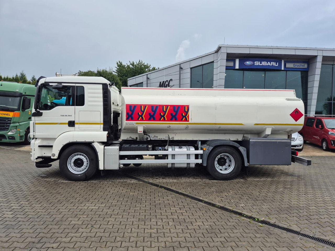 Autocisterna MAN TGS 18.360 OIL Transport / Good Condition: foto 14