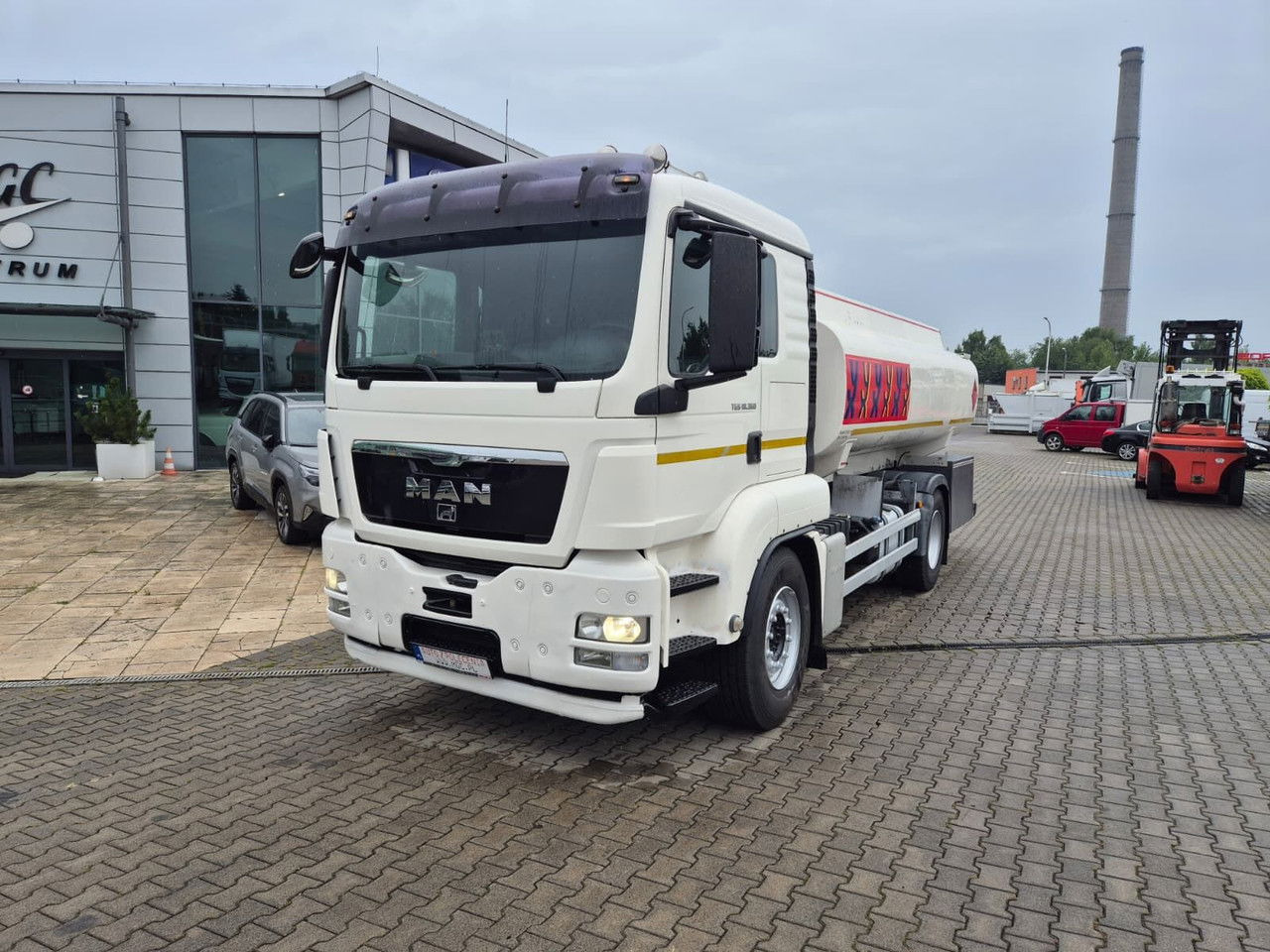MAN TGS 18.360 OIL Transport / Good Condition - Autocisterna: foto 3 MAN TGS 18.360 OIL Transport / Good Condition - Autocisterna: foto 3