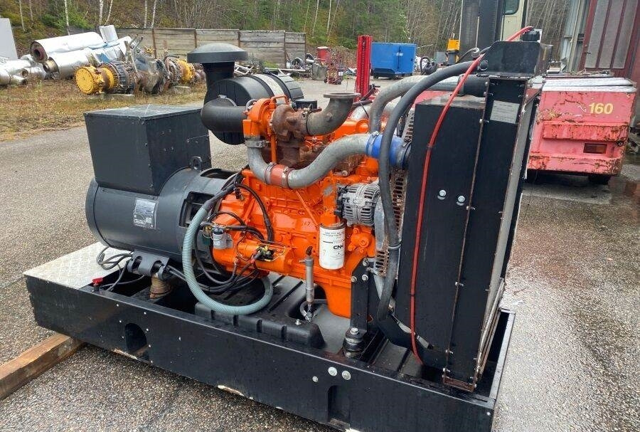 Mecc Alte ECP34 2S4 - Iveco Engine,126kVA,New oils - Dzinējs - Celtniecības tehnika: foto 2 Mecc Alte ECP34 2S4 - Iveco Engine,126kVA,New oils - Dzinējs - Celtniecības tehnika: foto 2