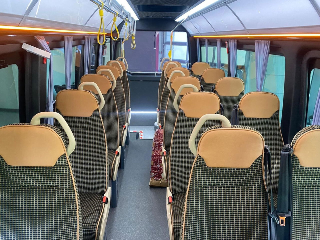 Jaunā Mikroautobuss, Pasažieru furgons Mercedes-Benz Sprinter 517: foto 29