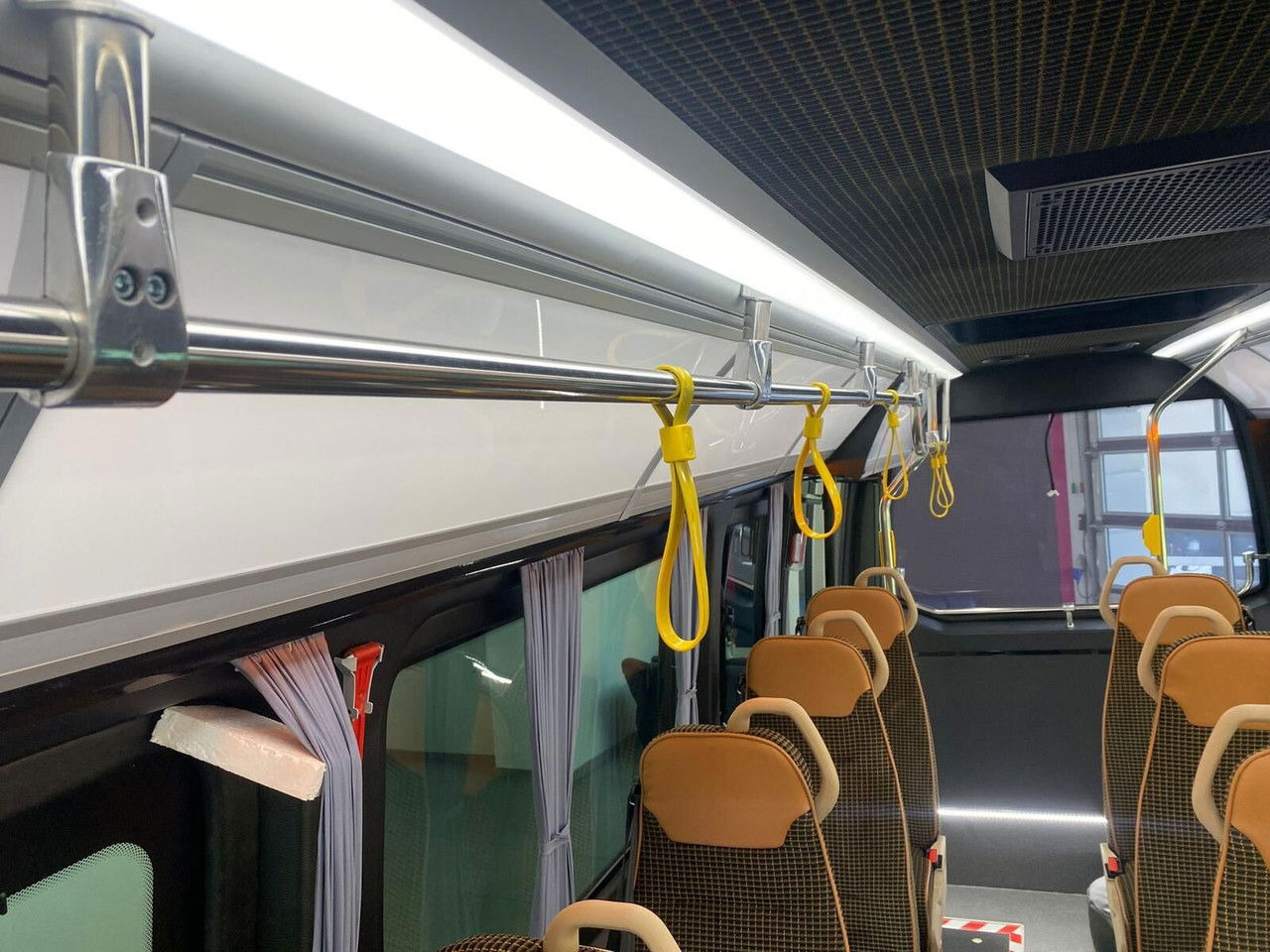 Jaunā Mikroautobuss, Pasažieru furgons Mercedes-Benz Sprinter 517: foto 30