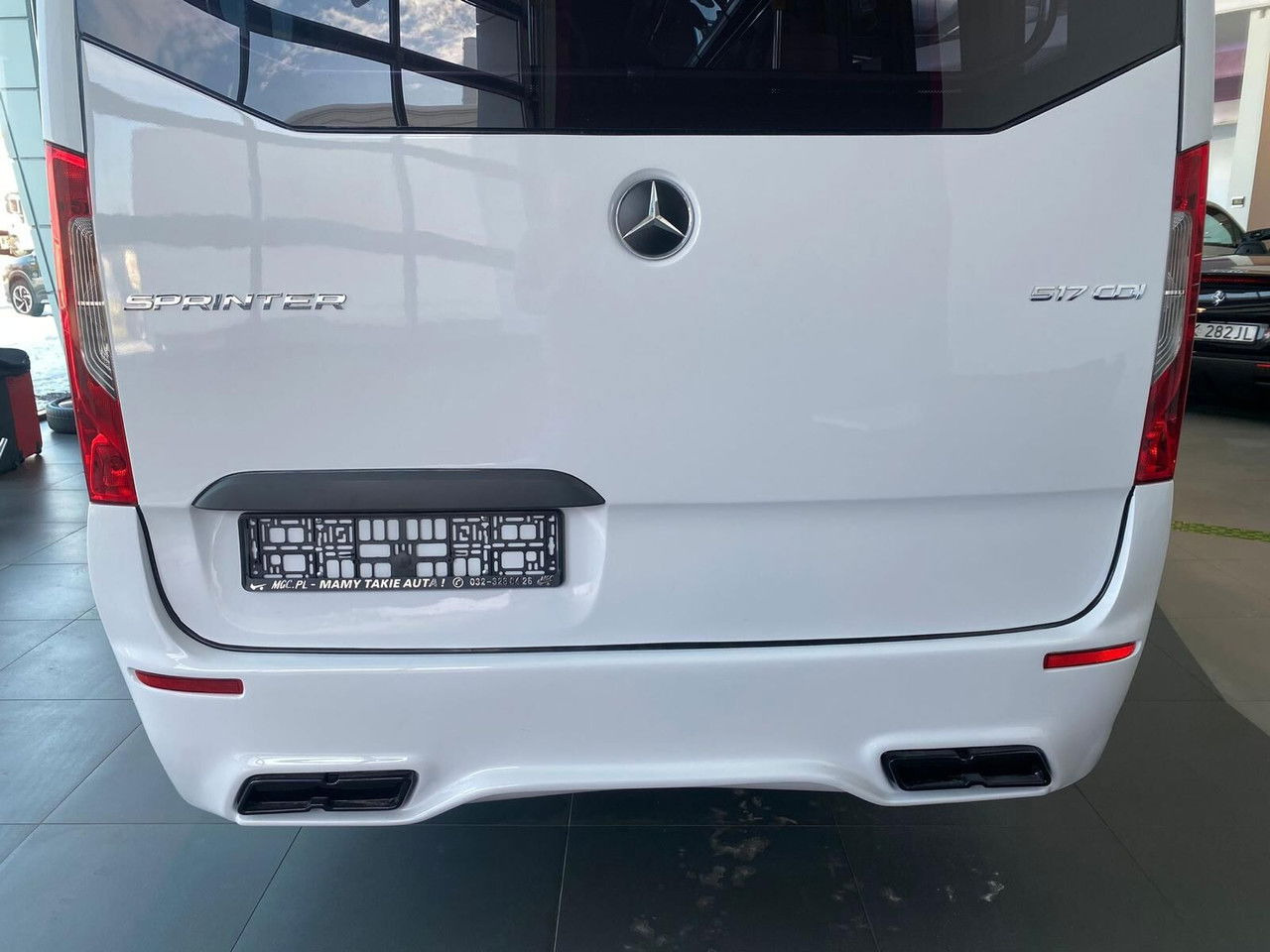 Jaunā Mikroautobuss, Pasažieru furgons Mercedes-Benz Sprinter 517: foto 11