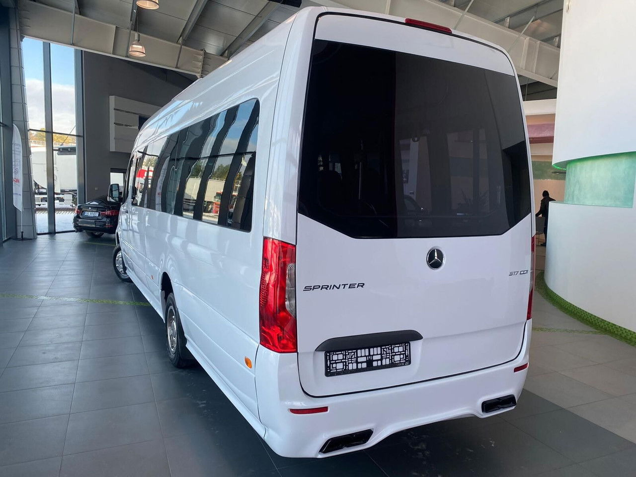 Jaunā Mikroautobuss, Pasažieru furgons Mercedes-Benz Sprinter 517: foto 10