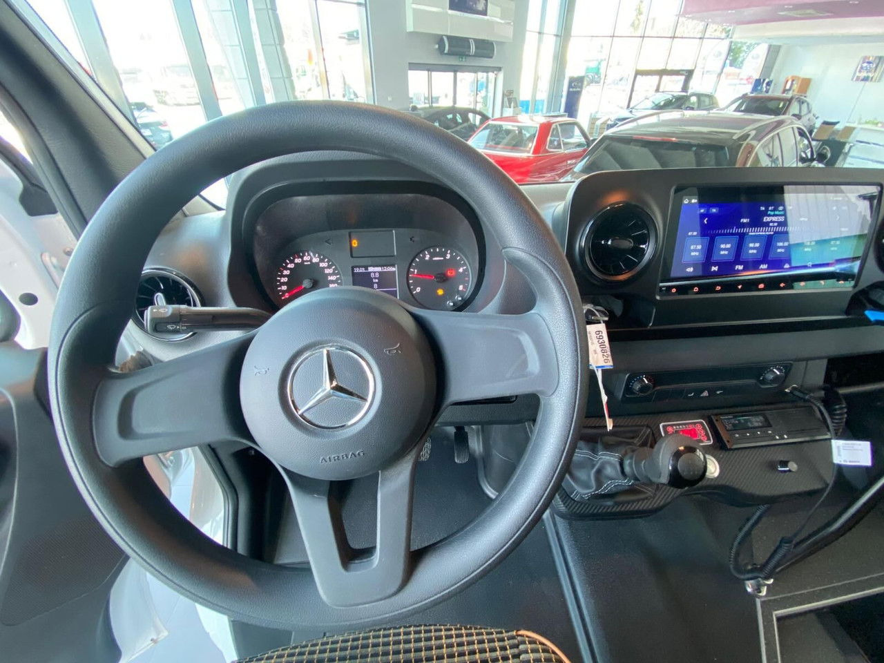 Jaunā Mikroautobuss, Pasažieru furgons Mercedes-Benz Sprinter 517: foto 14