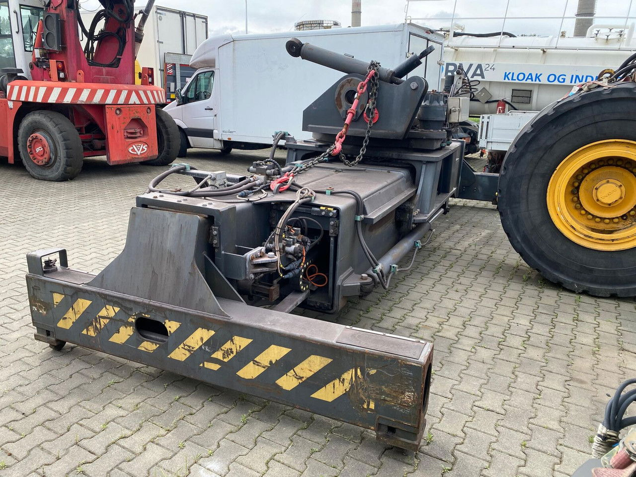 ELME Diversen 817-8787 / 45000KG / 1 Owner / Fully Functional Elme 817-8787 / 45000KG / 1 Owner / Fully Functional - Papildaprīkojums - Sānu konteineru krāvējs: foto 4 ELME Diversen 817-8787 / 45000KG / 1 Owner / Fully Functional Elme 817-8787 / 45000KG / 1 Owner / Fully Functional - Papildaprīkojums - Sānu konteineru krāvējs: foto 4