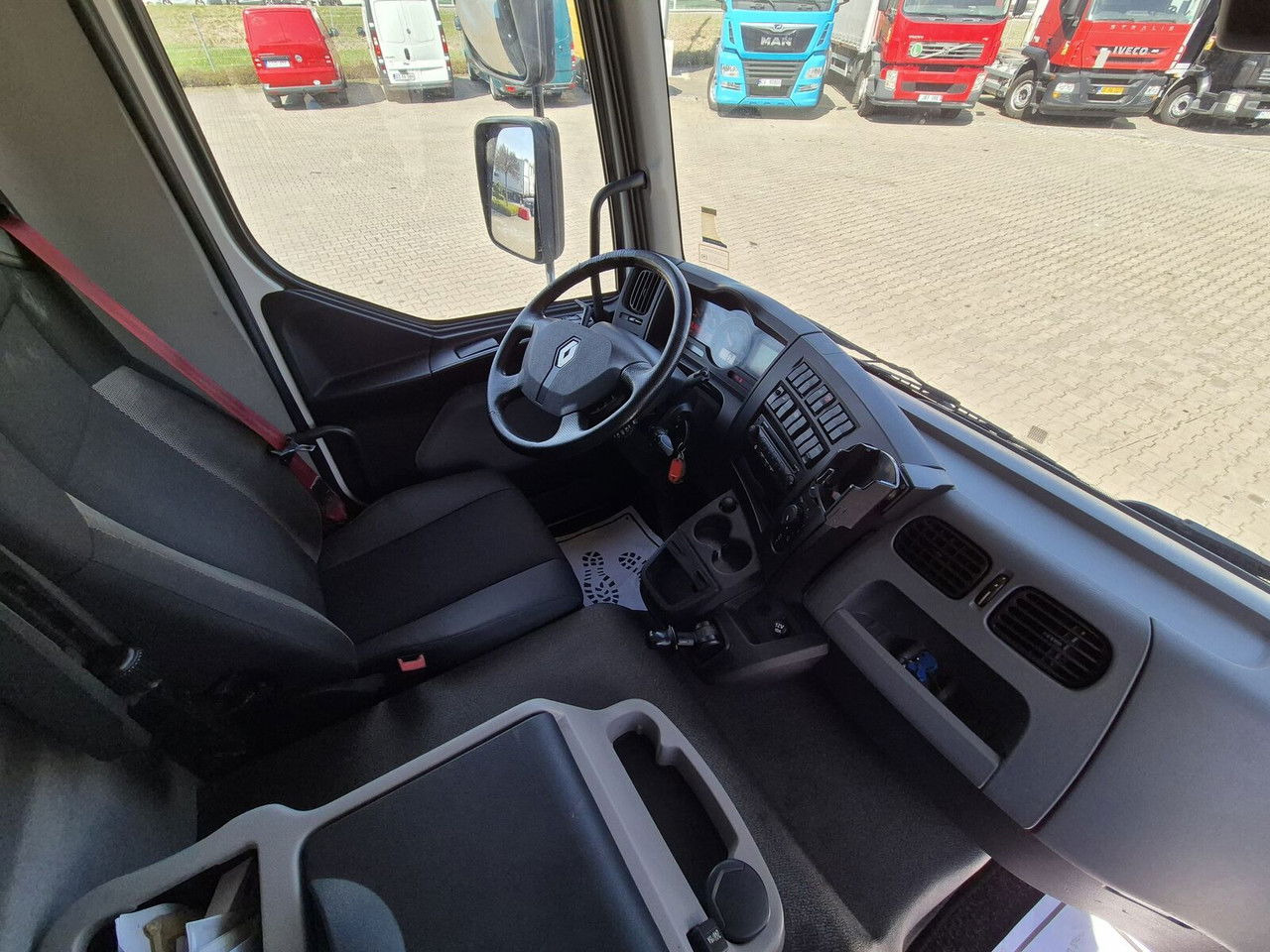 Kravas automašīna ar slēgto virsbūvi Renault D Gama 12.220 / LOW KM / Euro6: foto 24