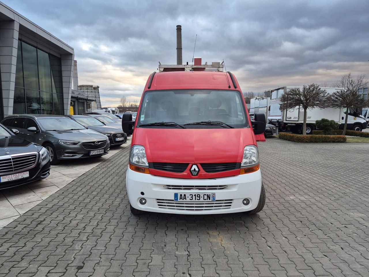 Renault Master 2.5 DCi / Only 25TKM / Like NEW / WE Have 3 THE Same - Ugunsdzēsēju mašīna: foto 4 Renault Master 2.5 DCi / Only 25TKM / Like NEW / WE Have 3 THE Same - Ugunsdzēsēju mašīna: foto 4