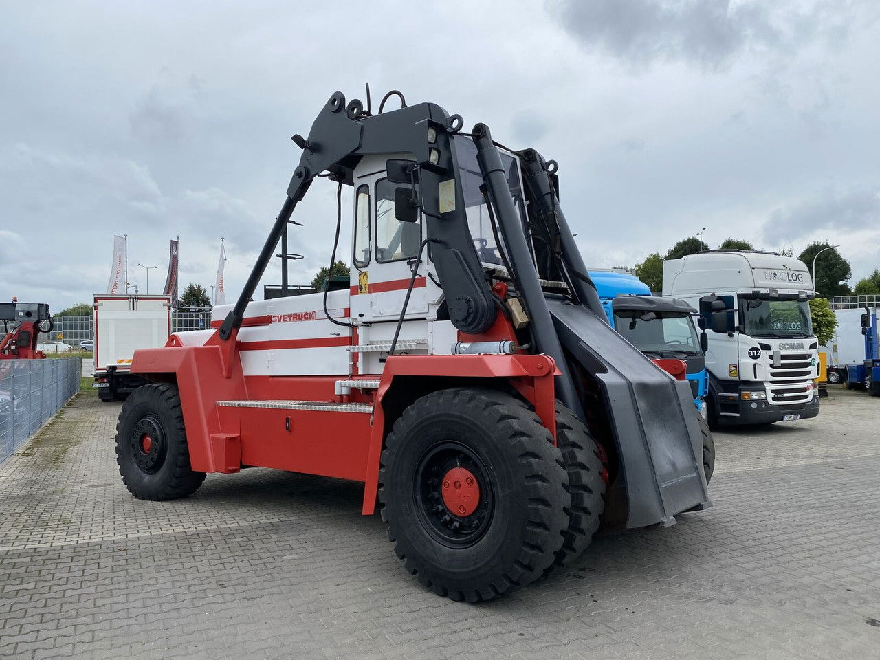 Svetruck TMF 12/9 HB / 1 Owner / Reach Stacker / Elme Sprea DER - Autokrāvējs: foto 1 Svetruck TMF 12/9 HB / 1 Owner / Reach Stacker / Elme Sprea DER - Autokrāvējs: foto 1
