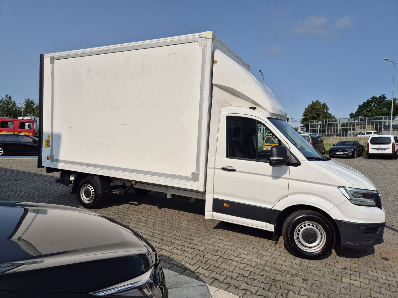 Volkswagen Crafter 2.0 TDI 177HP / High Container / Lift 750KG / Super Cond - Furgons ar slēgtā virsbūve: foto 2 Volkswagen Crafter 2.0 TDI 177HP / High Container / Lift 750KG / Super Cond - Furgons ar slēgtā virsbūve: foto 2