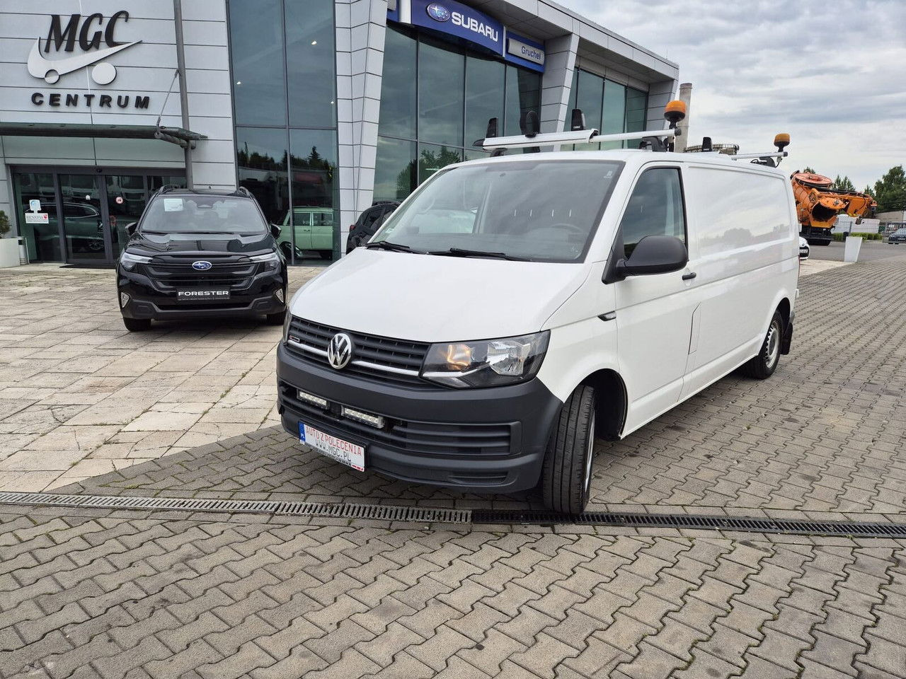 Volkswagen Transporter T6 4Motion / 1 Owner / Webasto / 4X4 / Works Great - Mazs furgons: foto 2 Volkswagen Transporter T6 4Motion / 1 Owner / Webasto / 4X4 / Works Great - Mazs furgons: foto 2