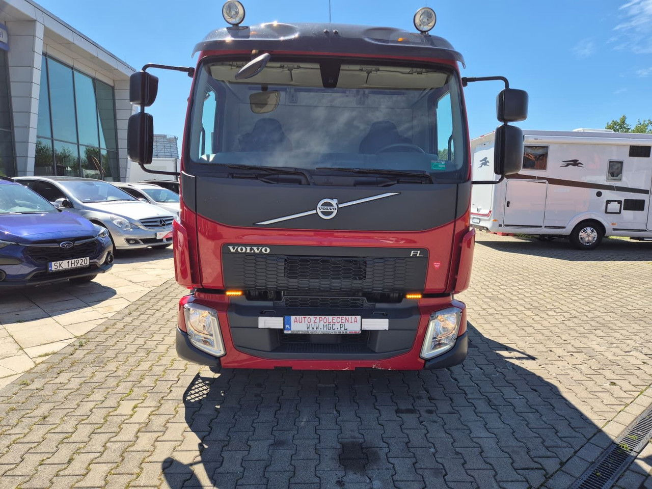 Volvo FL 210 1 Owner / LOW KM / Fassi - Bortu kravas automašīna/ Platforma, Kravas auto ar manipulatoru: foto 3 Volvo FL 210 1 Owner / LOW KM / Fassi - Bortu kravas automašīna/ Platforma, Kravas auto ar manipulatoru: foto 3