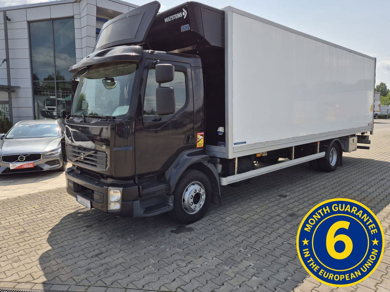 Volvo FL 240 1 Owner / Container - Kravas automašīna ar slēgto virsbūvi: foto 1 Volvo FL 240 1 Owner / Container - Kravas automašīna ar slēgto virsbūvi: foto 1