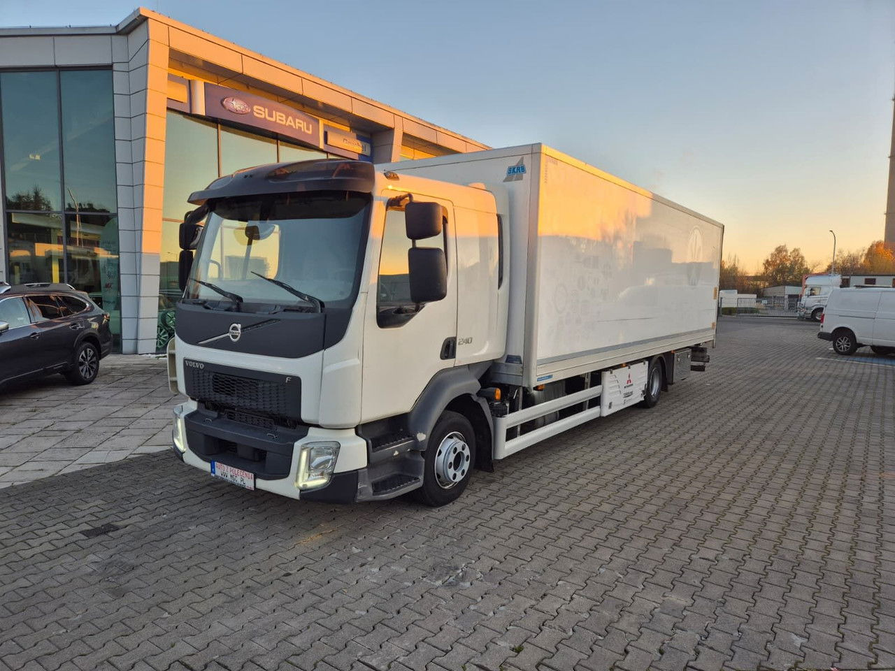 Volvo FL 240 - Kravas automašīna refrižerators: foto 1 Volvo FL 240 - Kravas automašīna refrižerators: foto 1