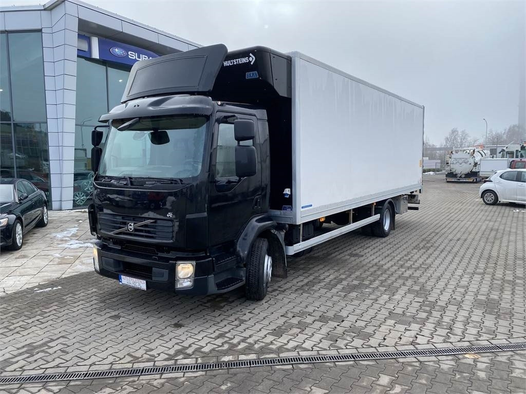 Volvo FL240 / HULSTEINS / 18 EP / 1 OWNER / SERVICED! - Kravas automašīna refrižerators: foto 1 Volvo FL240 / HULSTEINS / 18 EP / 1 OWNER / SERVICED! - Kravas automašīna refrižerators: foto 1