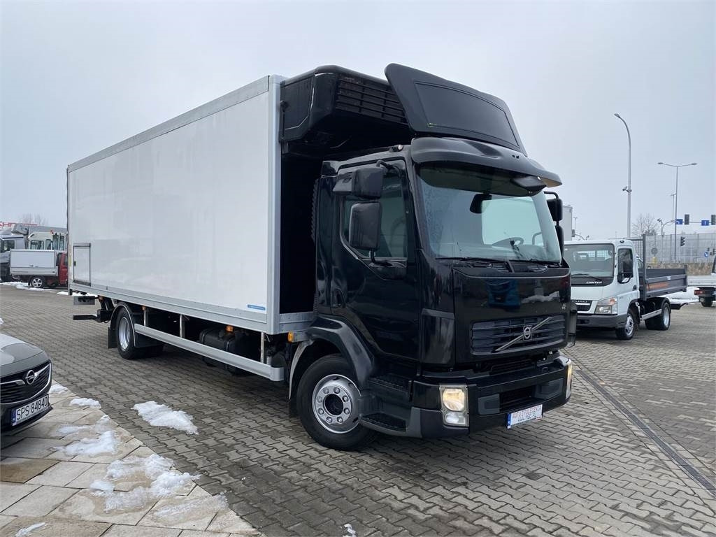 Volvo FL240 / HULSTEINS / 18 EP / 1 OWNER / SERVICED! - Kravas automašīna refrižerators: foto 4 Volvo FL240 / HULSTEINS / 18 EP / 1 OWNER / SERVICED! - Kravas automašīna refrižerators: foto 4