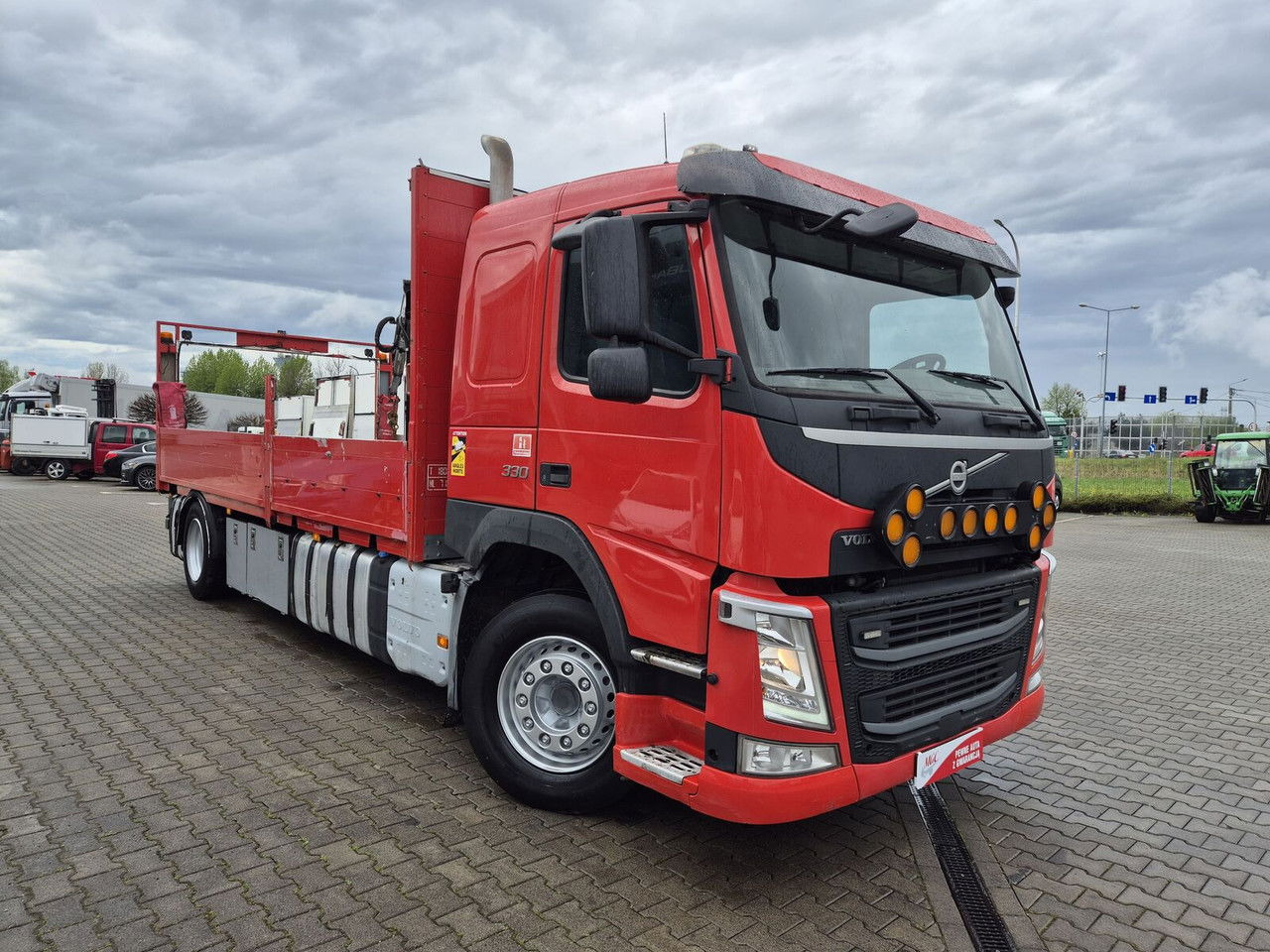 Volvo FM 330 Webasto / HDS Hiab / 1 Owner - Bortu kravas automašīna/ Platforma, Kravas auto ar manipulatoru: foto 2 Volvo FM 330 Webasto / HDS Hiab / 1 Owner - Bortu kravas automašīna/ Platforma, Kravas auto ar manipulatoru: foto 2