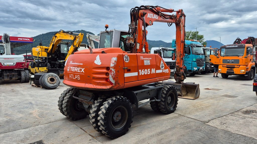 Atlas 1605 - 2005 Year - 2X Buckets - Riteņu ekskavators: foto 3 Atlas 1605 - 2005 Year - 2X Buckets - Riteņu ekskavators: foto 3