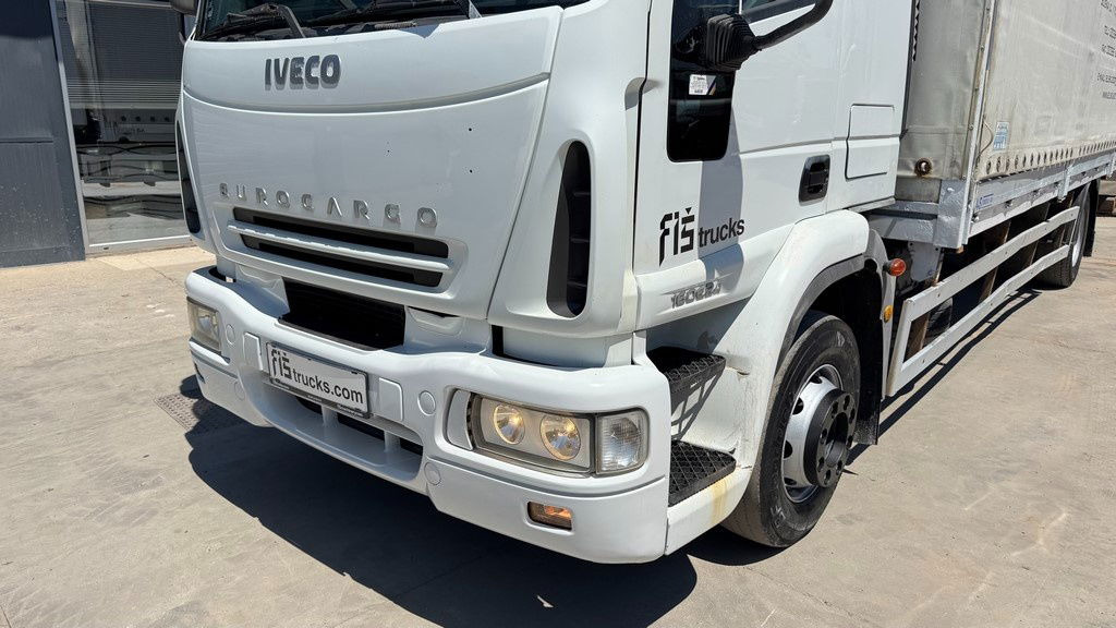 Iveco EuroCargo 160 E24 4X2 tarpaulin - air condition - Kravas automašīna ar tentu: foto 2 Iveco EuroCargo 160 E24 4X2 tarpaulin - air condition - Kravas automašīna ar tentu: foto 2