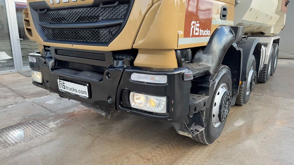 Iveco Trakker AD340T41 8x4 mulda tipper - hydraulic back - Kravas automašīna pašizgāzējs: foto 2 Iveco Trakker AD340T41 8x4 mulda tipper - hydraulic back - Kravas automašīna pašizgāzējs: foto 2