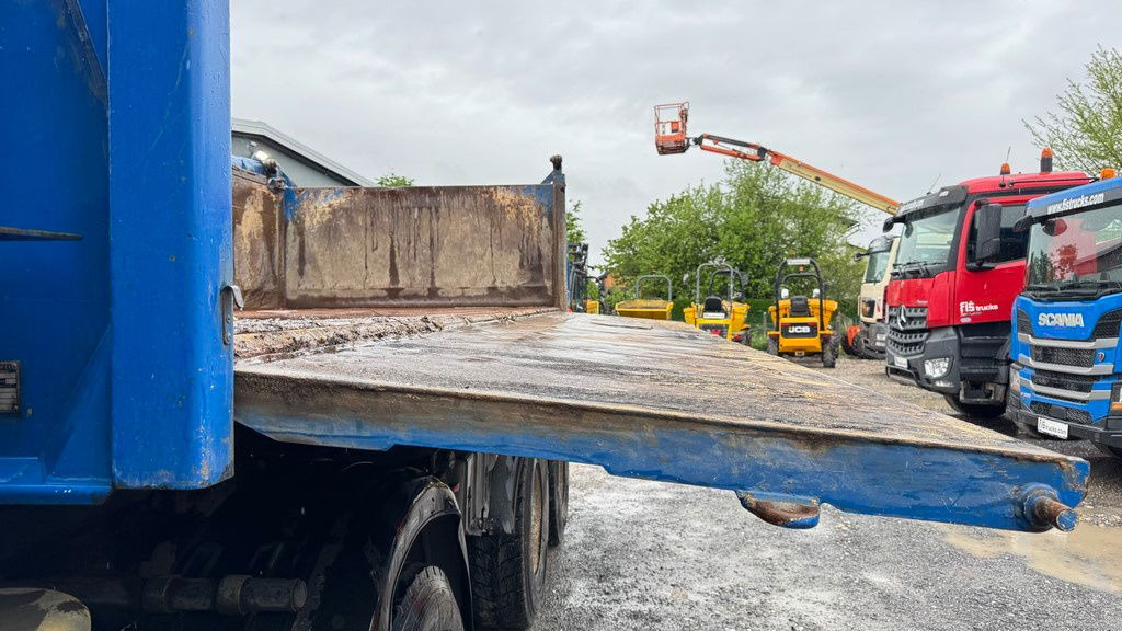 Iveco Trakker AD340T41 8x4 tipper - bordmatic - Kravas automašīna pašizgāzējs: foto 4 Iveco Trakker AD340T41 8x4 tipper - bordmatic - Kravas automašīna pašizgāzējs: foto 4