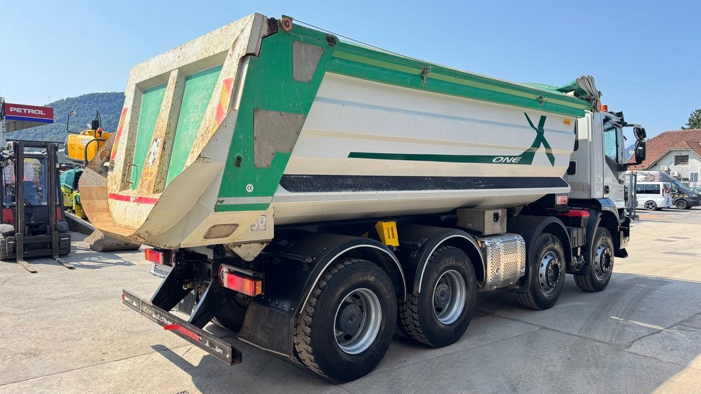 Iveco Trakker AD410T45 8x4 20m3 - hydr. back - 72.000km - Kravas automašīna pašizgāzējs: foto 5 Iveco Trakker AD410T45 8x4 20m3 - hydr. back - 72.000km - Kravas automašīna pašizgāzējs: foto 5