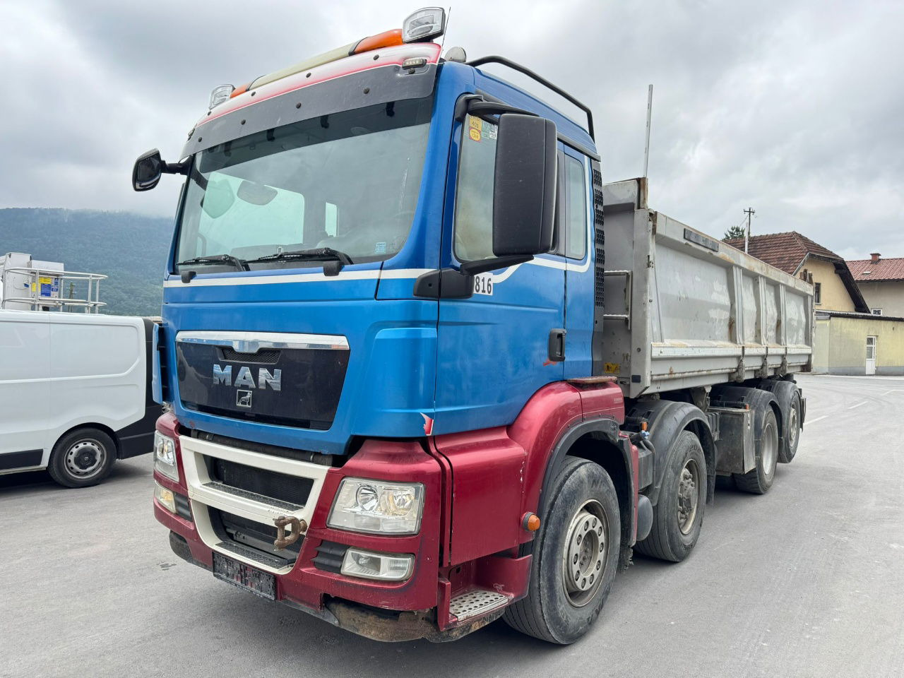 MAN TGS 35.480 8x4 HL-6 bordmatic tipper - euro 5 - Kravas automašīna pašizgāzējs: foto 1 MAN TGS 35.480 8x4 HL-6 bordmatic tipper - euro 5 - Kravas automašīna pašizgāzējs: foto 1