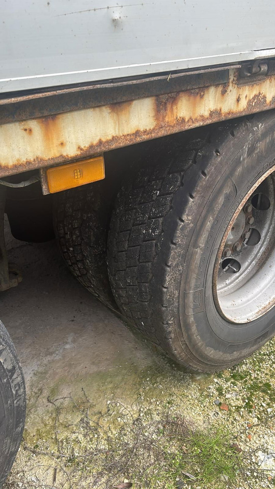 Mercedes-Benz Actros 2536 L 6x2 stake body - lifting axle - Bortu kravas automašīna/ Platforma: foto 5 Mercedes-Benz Actros 2536 L 6x2 stake body - lifting axle - Bortu kravas automašīna/ Platforma: foto 5