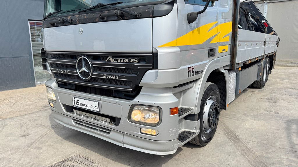 Mercedes-Benz Actros 2541 6x2 stake body - Hiab XS 144 Hipro 17.3M - Bortu kravas automašīna/ Platforma, Kravas auto ar manipulatoru: foto 2 Mercedes-Benz Actros 2541 6x2 stake body - Hiab XS 144 Hipro 17.3M - Bortu kravas automašīna/ Platforma, Kravas auto ar manipulatoru: foto 2